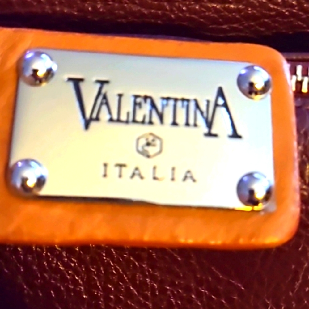 Valentina. Dark wine